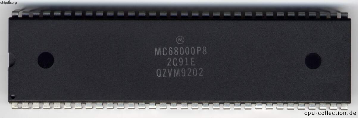 Motorola MC68000P8 small logo on top