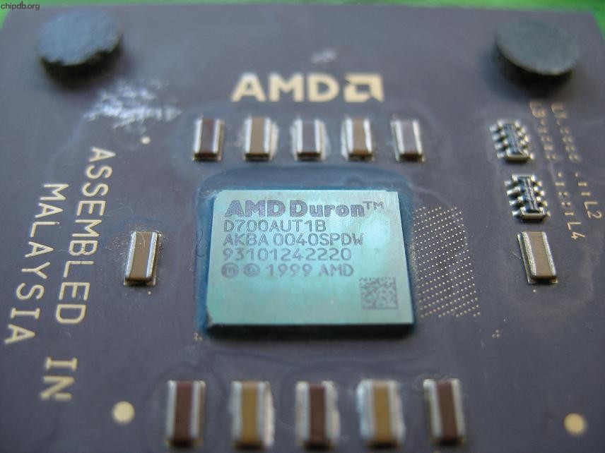 AMD Duron D700AUT1B AKBA