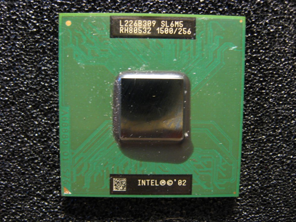 Intel Celeron Mobile RH80532 1500/256 SL6M5