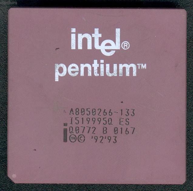 Intel Pentium A8050266-133 Q0772 ES