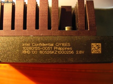 Intel Pentium III Xeon 80526KZ1000256 QY16ES ES