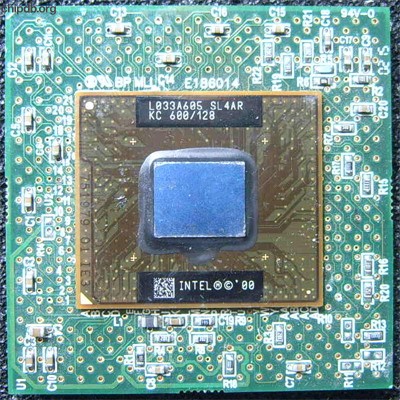 Intel Celeron Mobile KC 600/128 SL4AR