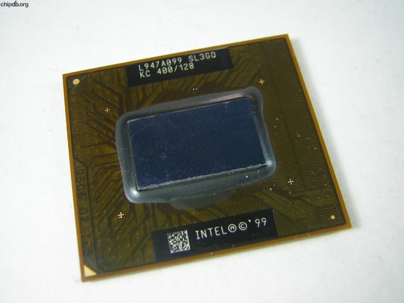 Intel Celeron Mobile KC 400/128 SL3GQ