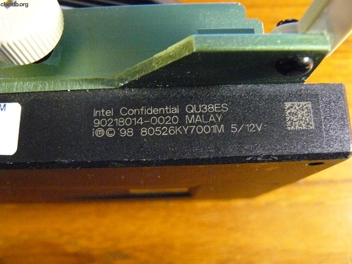 Intel Pentium III Xeon 80526KY7001M QU38ES